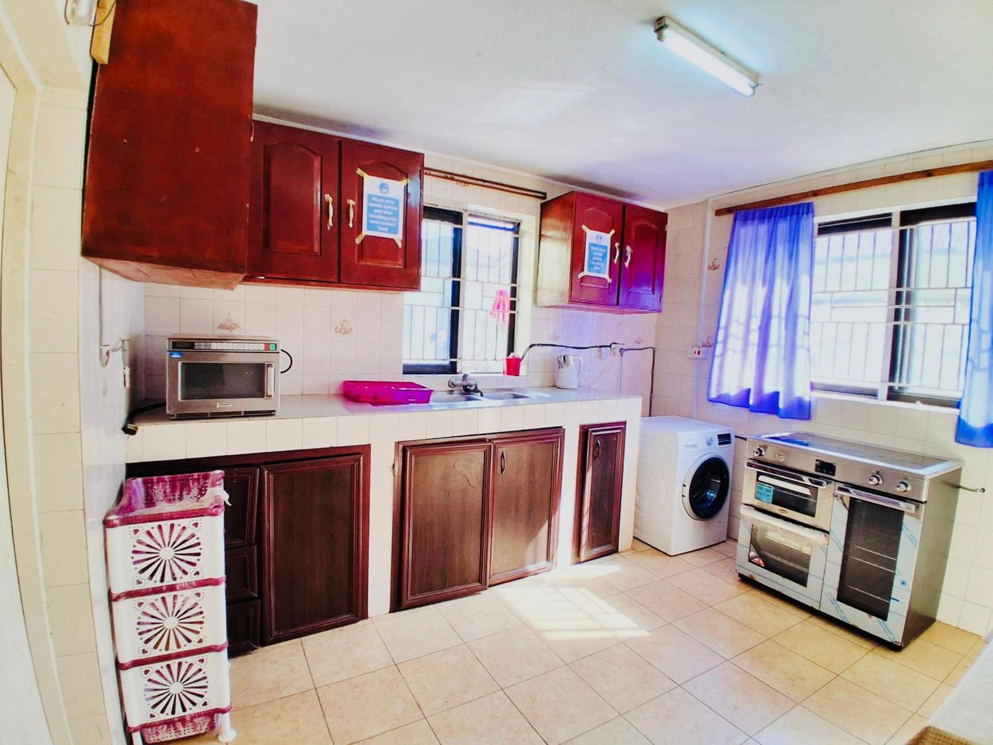 Zunox Guest House Freetown Exteriör bild